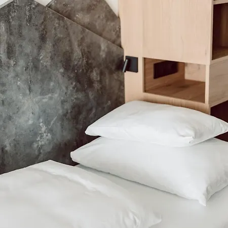 Aparthotel Joann & 4*