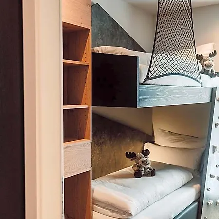 Joann & Hotel apartamentowy 4*
