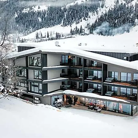 Hotel apartamentowy Joann & Kleinarl
