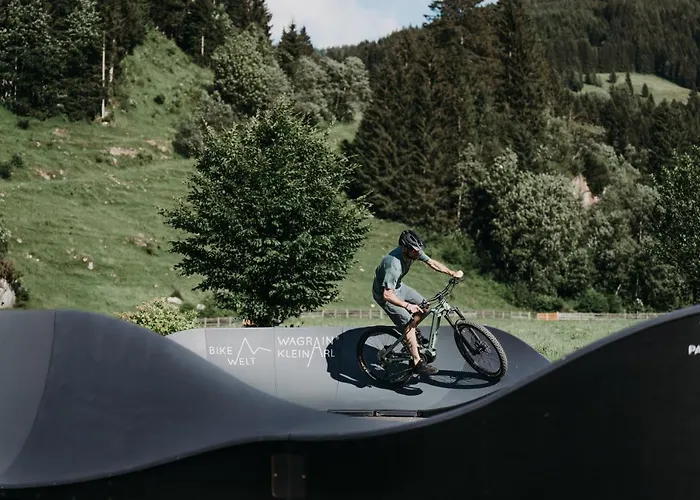 Joann & מלון דירות 4*